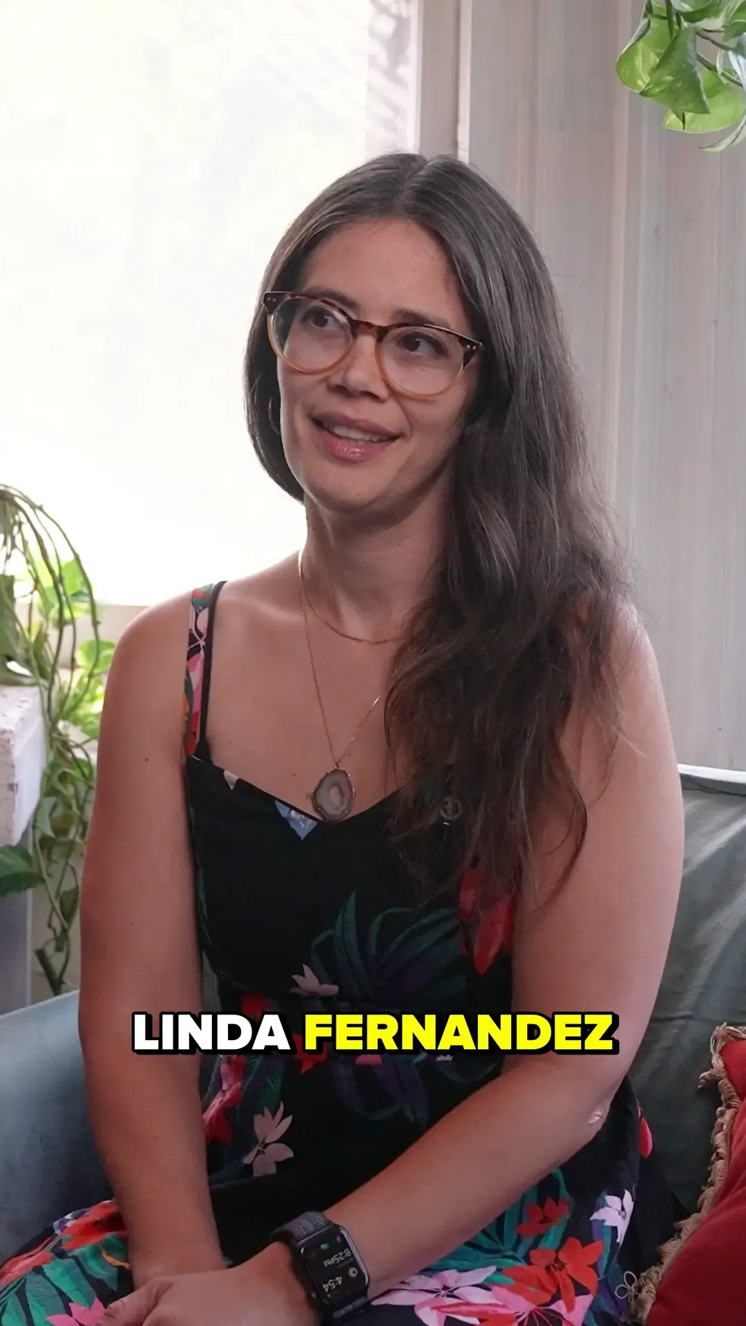 Linda Fernandez seated for an America // América artist interview.